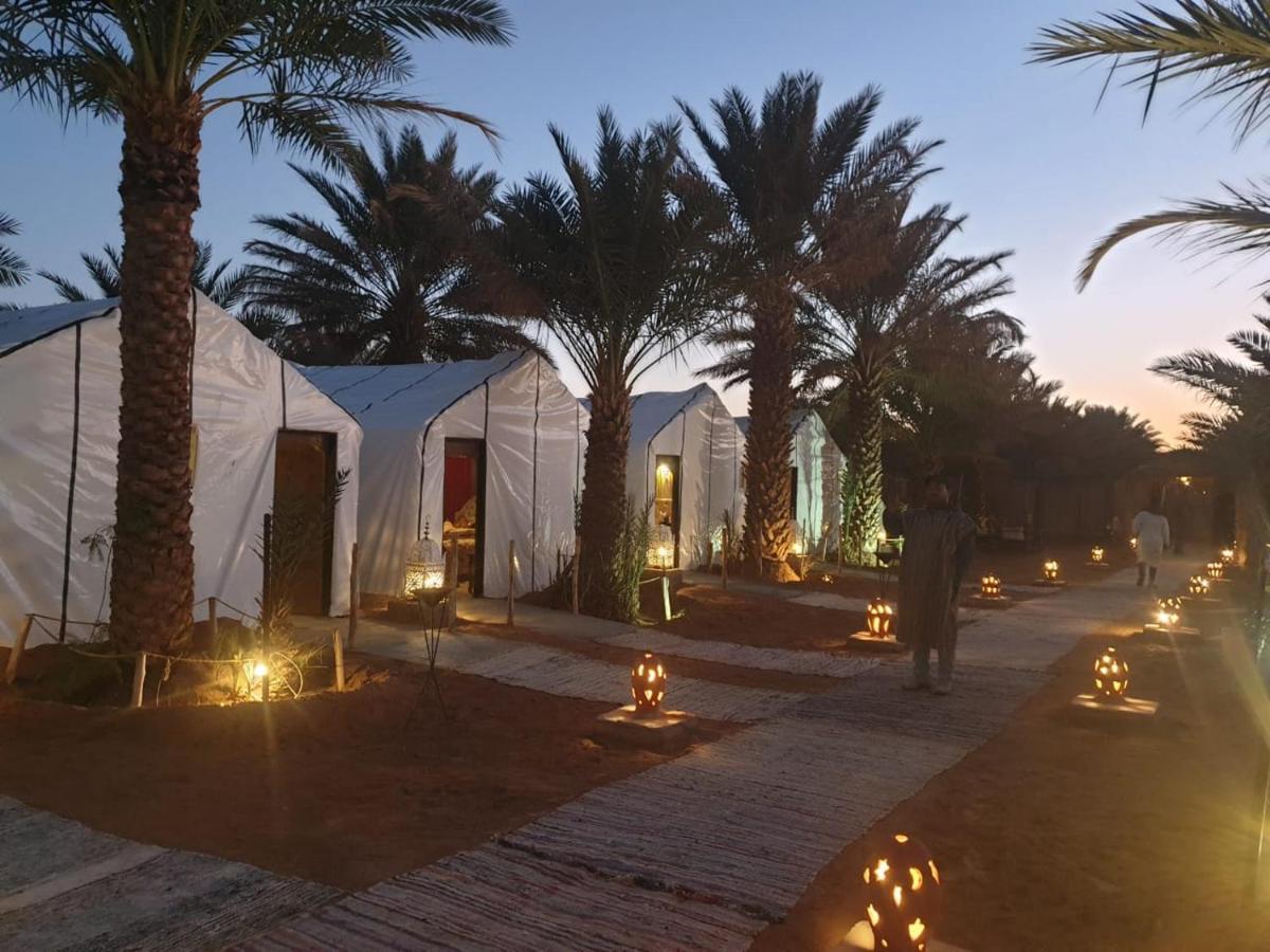 Auberge Sahara Garden Lac Yasmins Extérieur photo