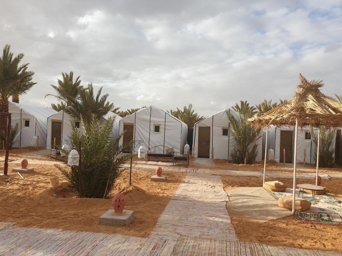 Auberge Sahara Garden Lac Yasmins Extérieur photo