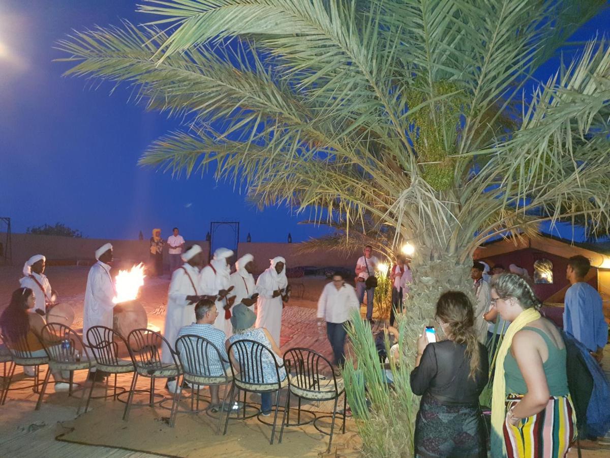 Auberge Sahara Garden Lac Yasmins Extérieur photo