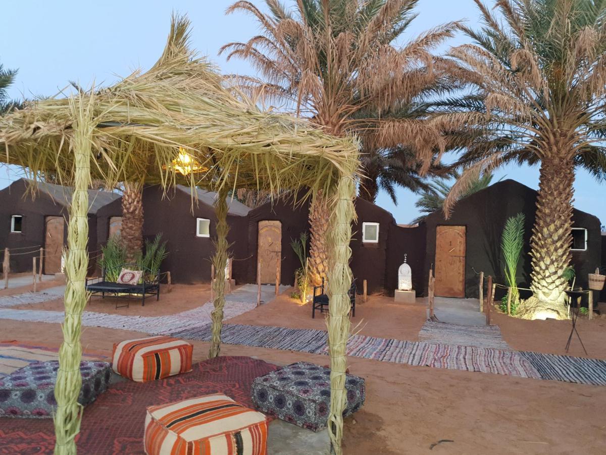 Auberge Sahara Garden Lac Yasmins Extérieur photo