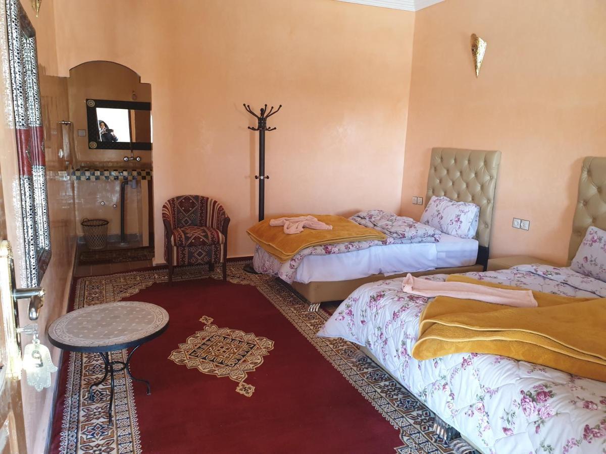 Auberge Sahara Garden Lac Yasmins Extérieur photo