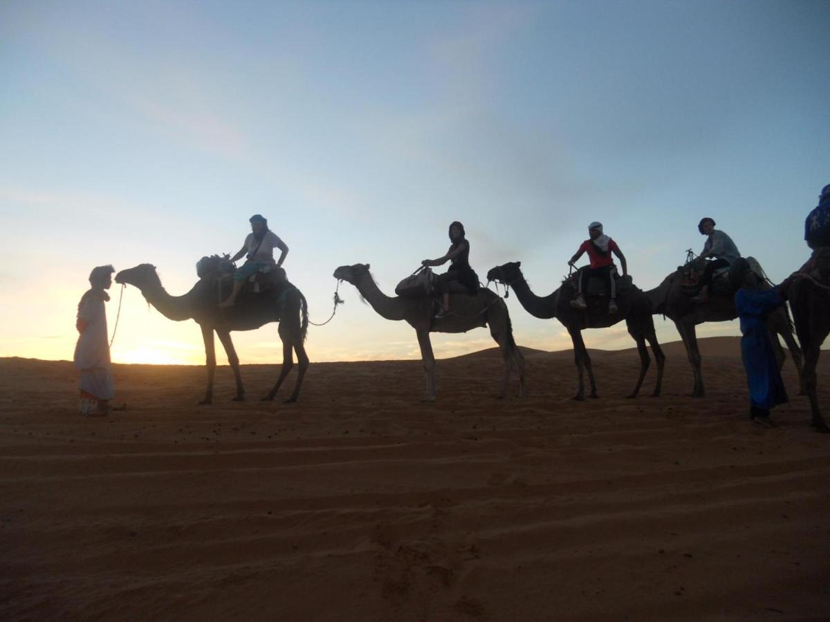 Auberge Sahara Garden Lac Yasmins Extérieur photo