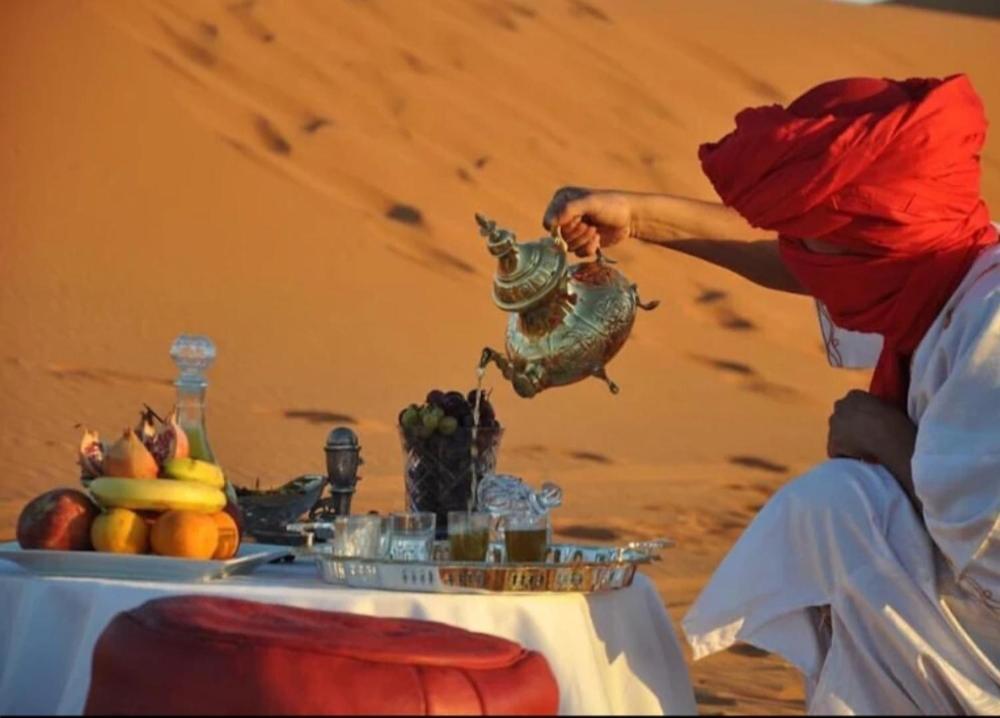 Auberge Sahara Garden Lac Yasmins Extérieur photo