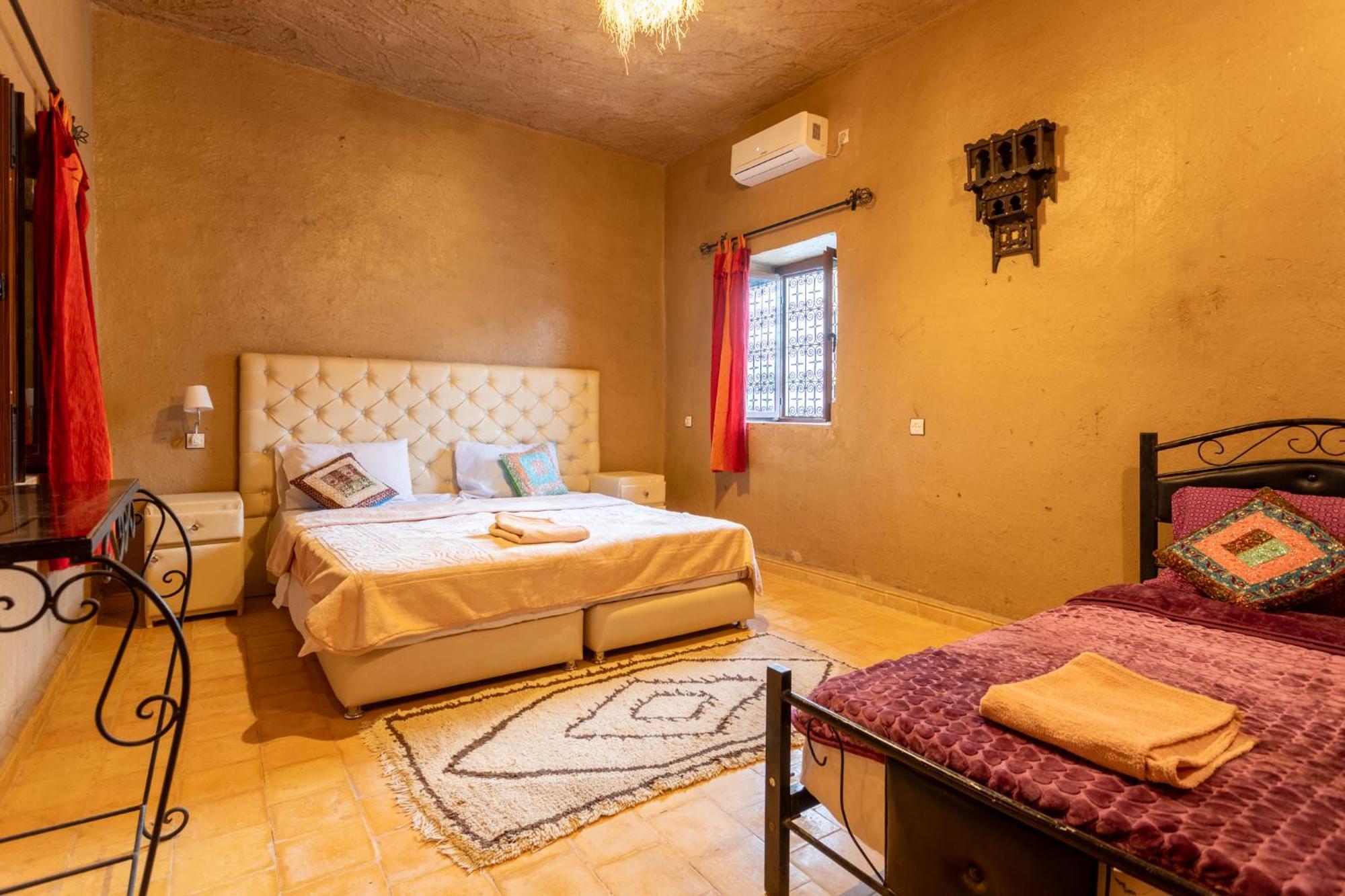 Auberge Sahara Garden Lac Yasmins Extérieur photo