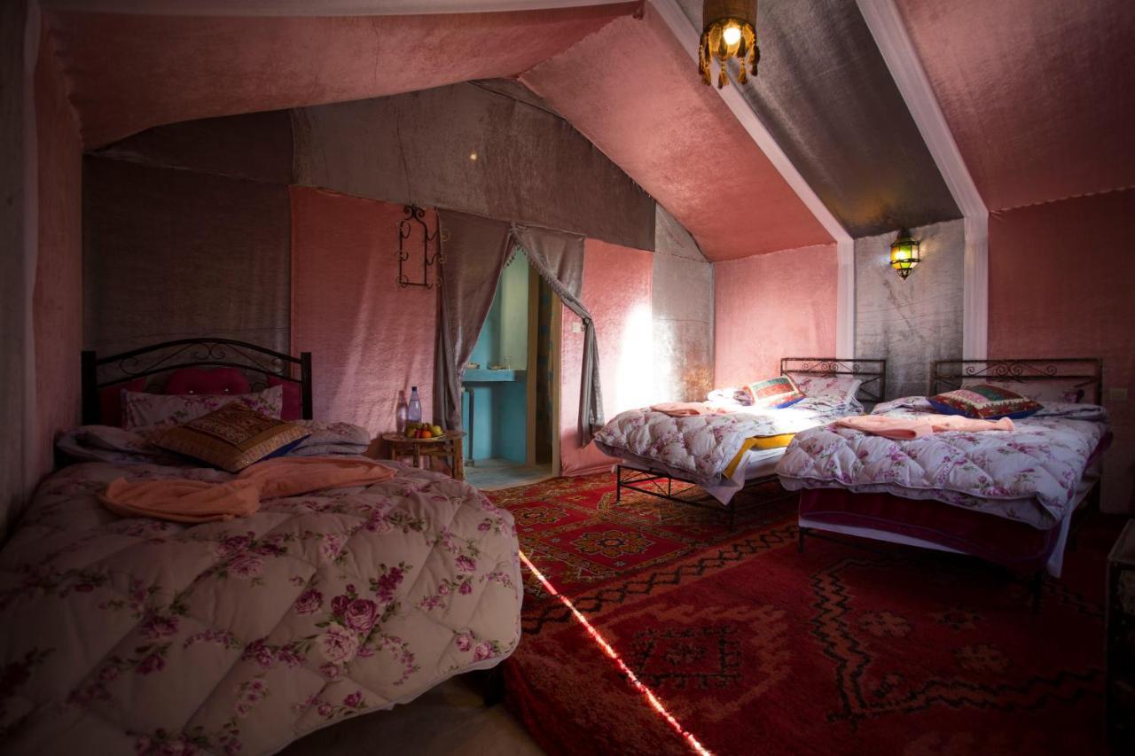 Auberge Sahara Garden Lac Yasmins Extérieur photo